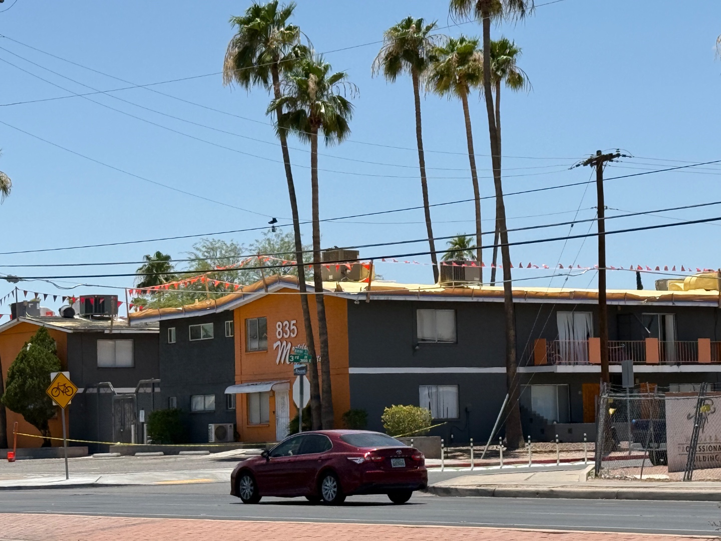 W&D apartment foam roofing project on a commercial Arizona property