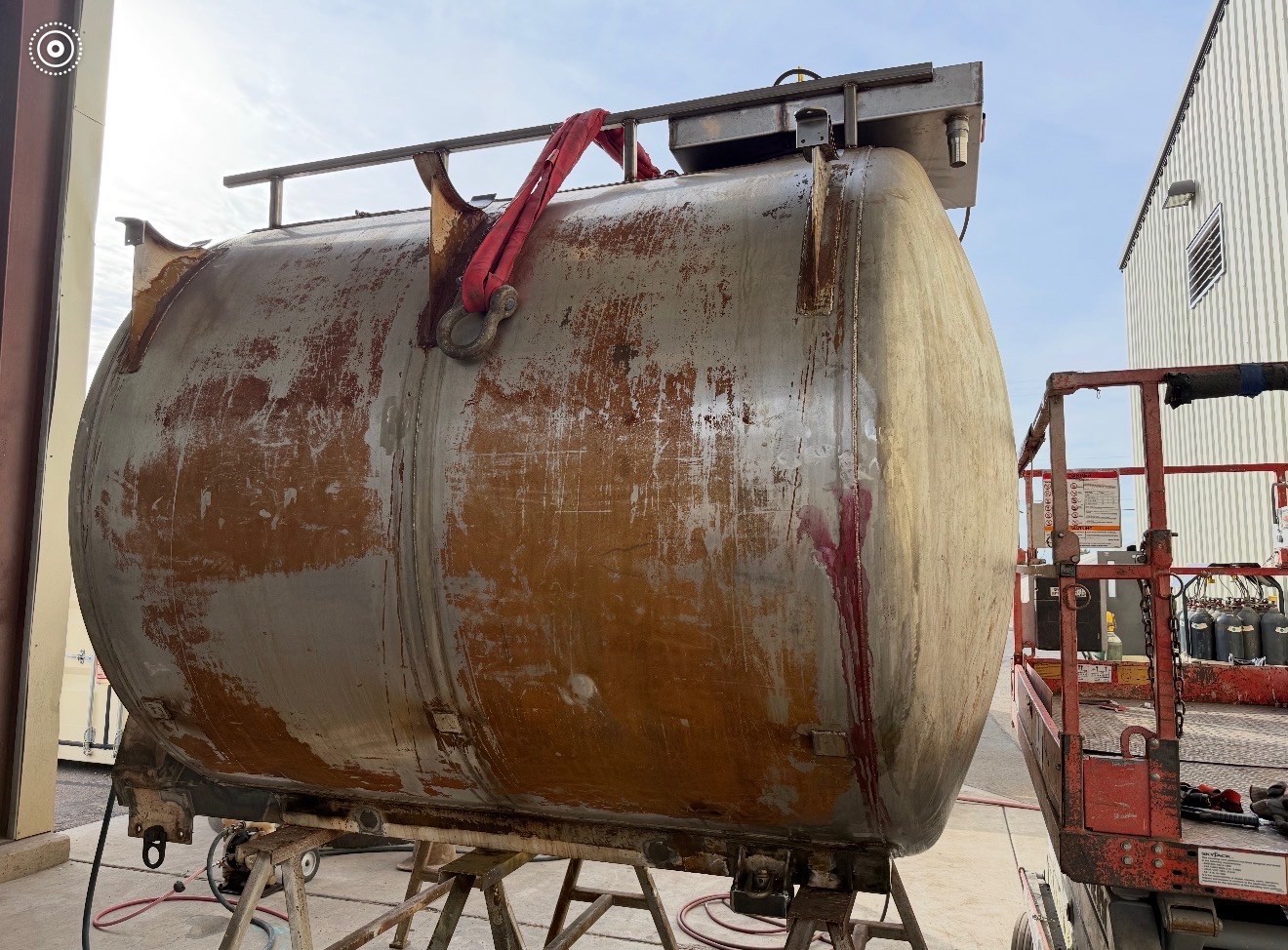 Industrial tank before W&D specialty spray foam insulation application