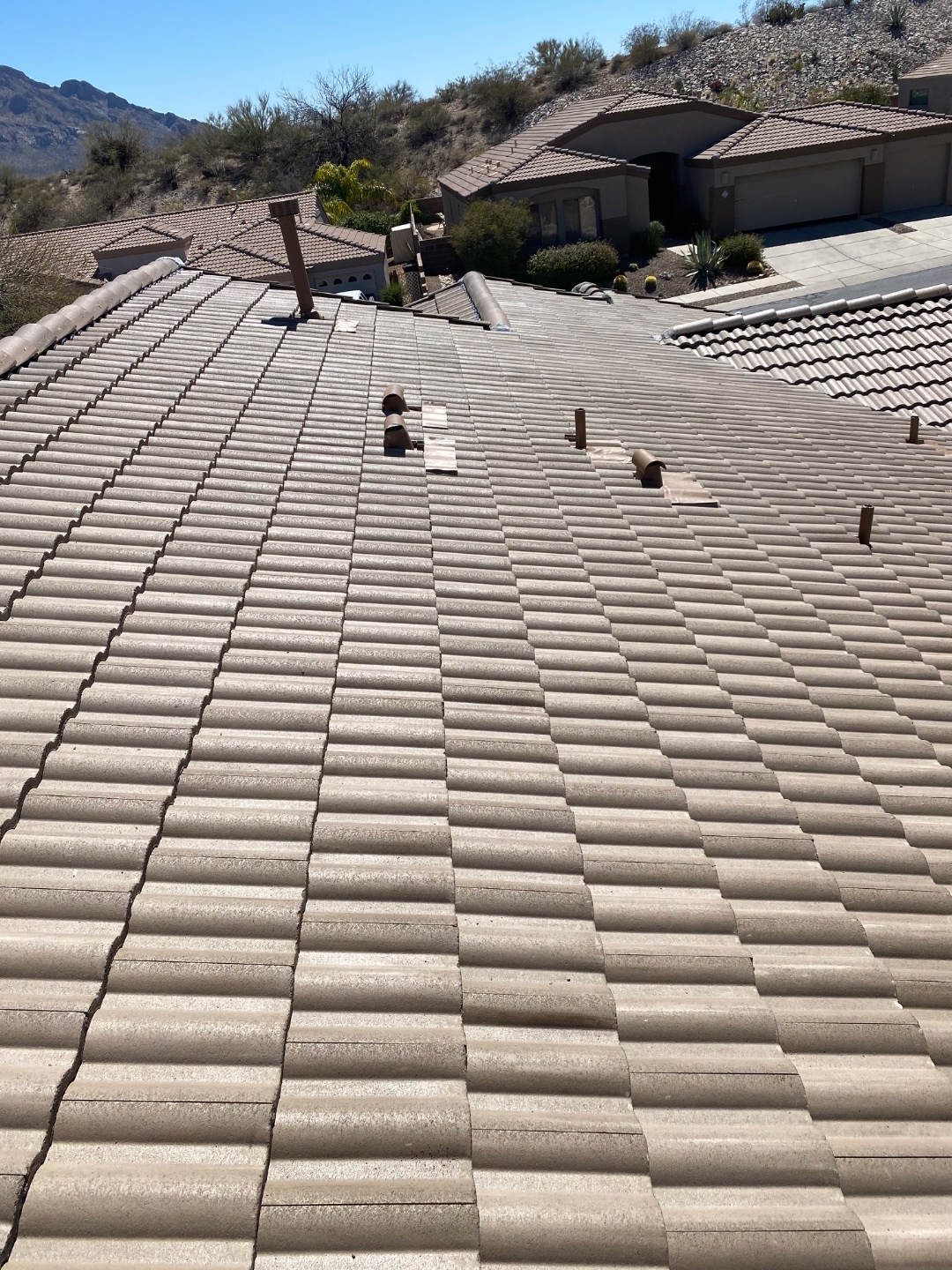 Completed W&D Roofing tile roof slope on an Arizona home