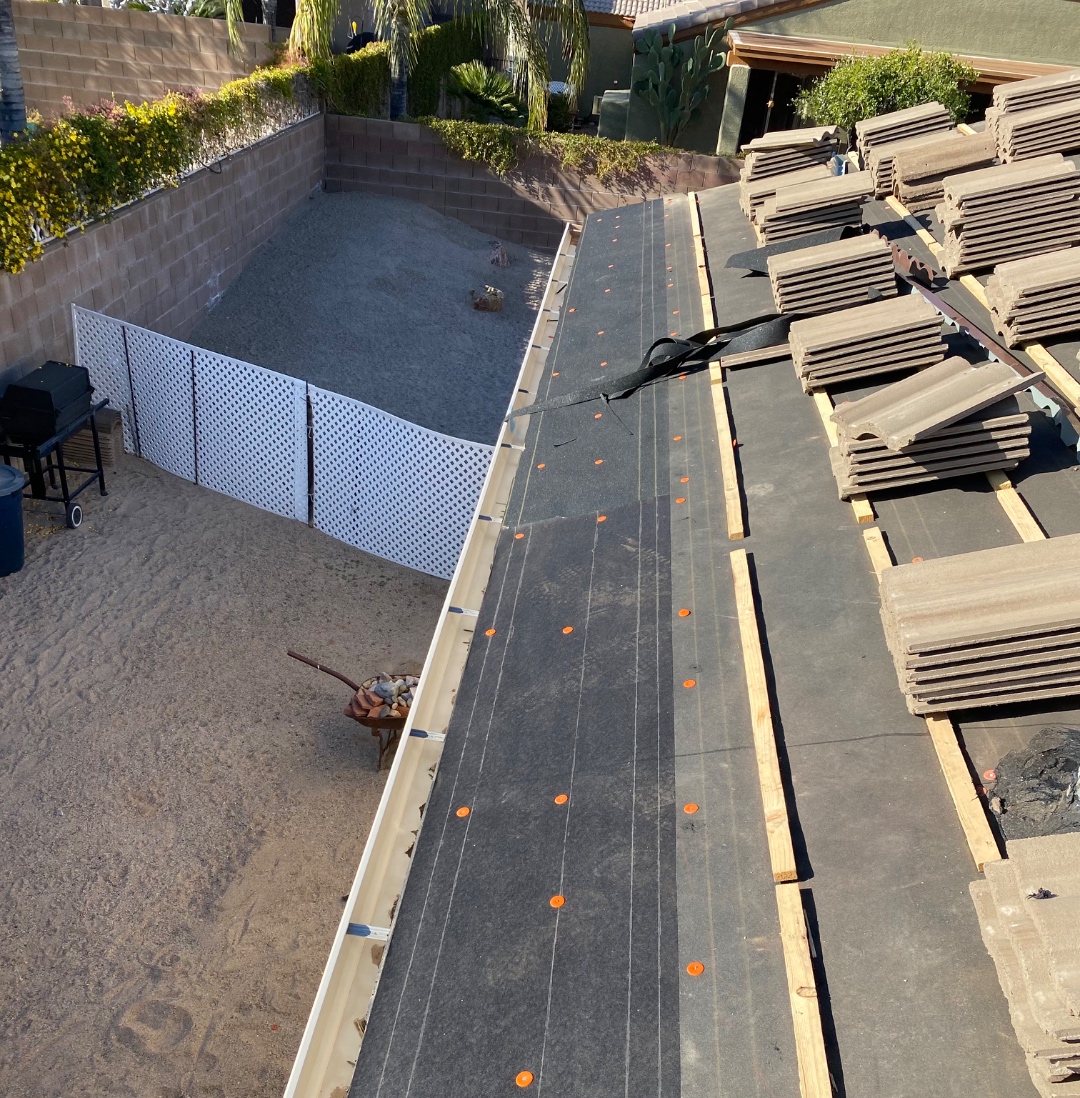 W&D Roofing tile roof craftsmanship and detail work on an Arizona home
